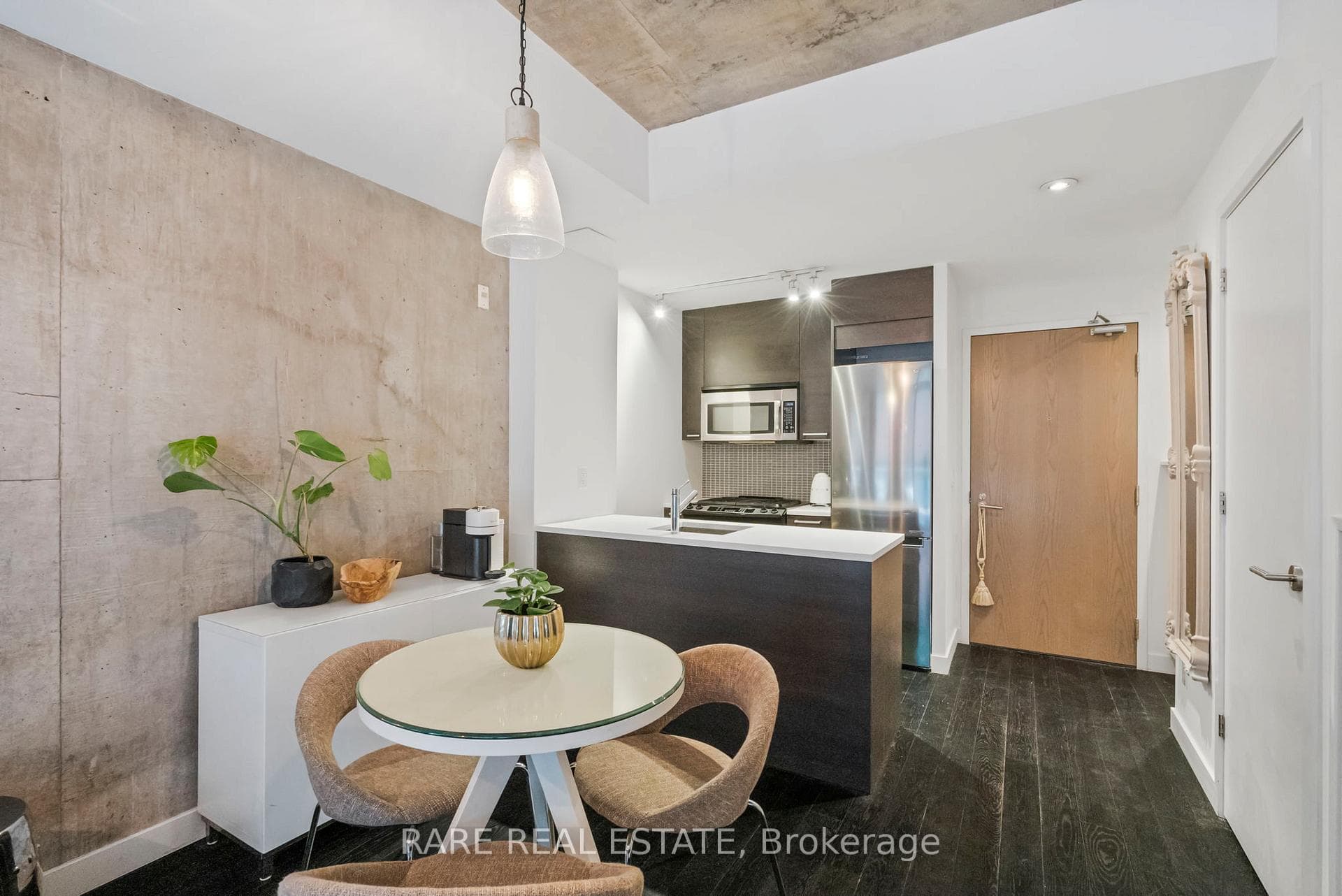 90 Broadview Avenue Unit 414 photo 12