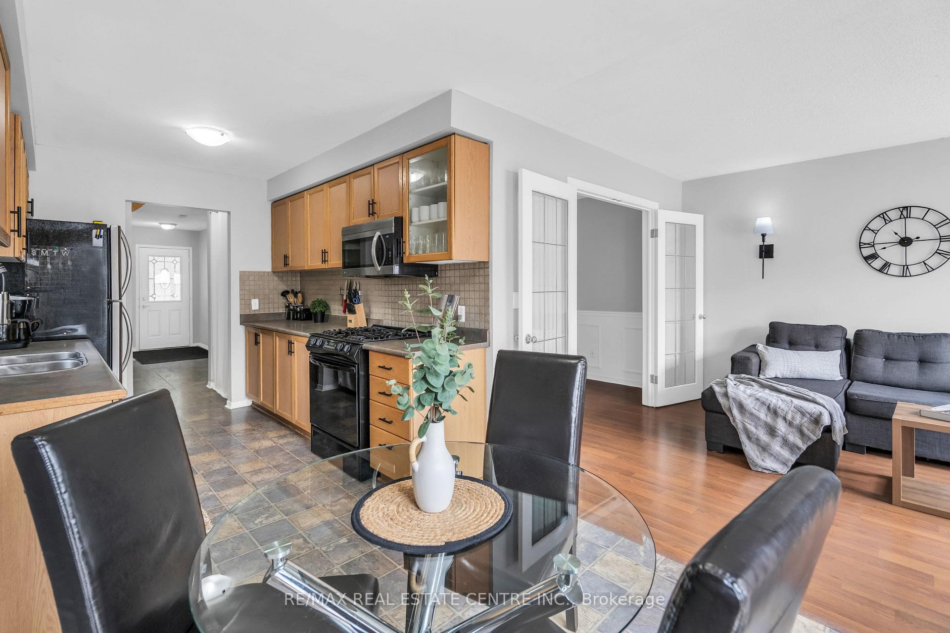332 Elderberry Street photo 16