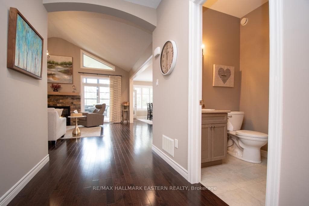 19 Marina Drive photo 20