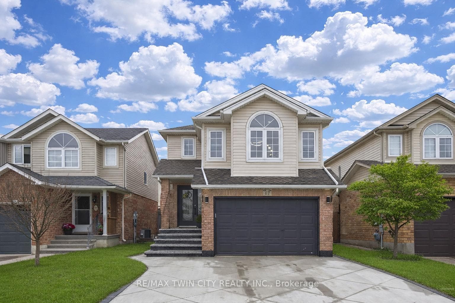 67 Bridlewreath Street photo 1