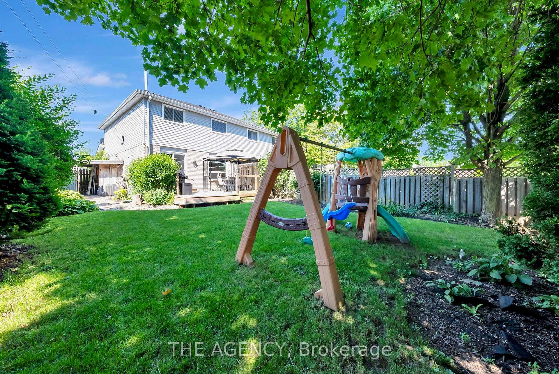 36 Carmine Crescent photo 6