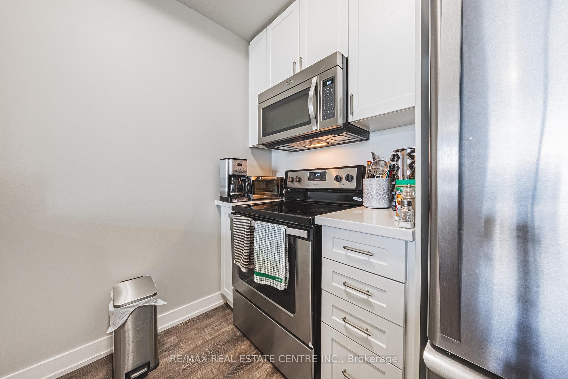 35 Southshore Crescent Unit 333 photo 8