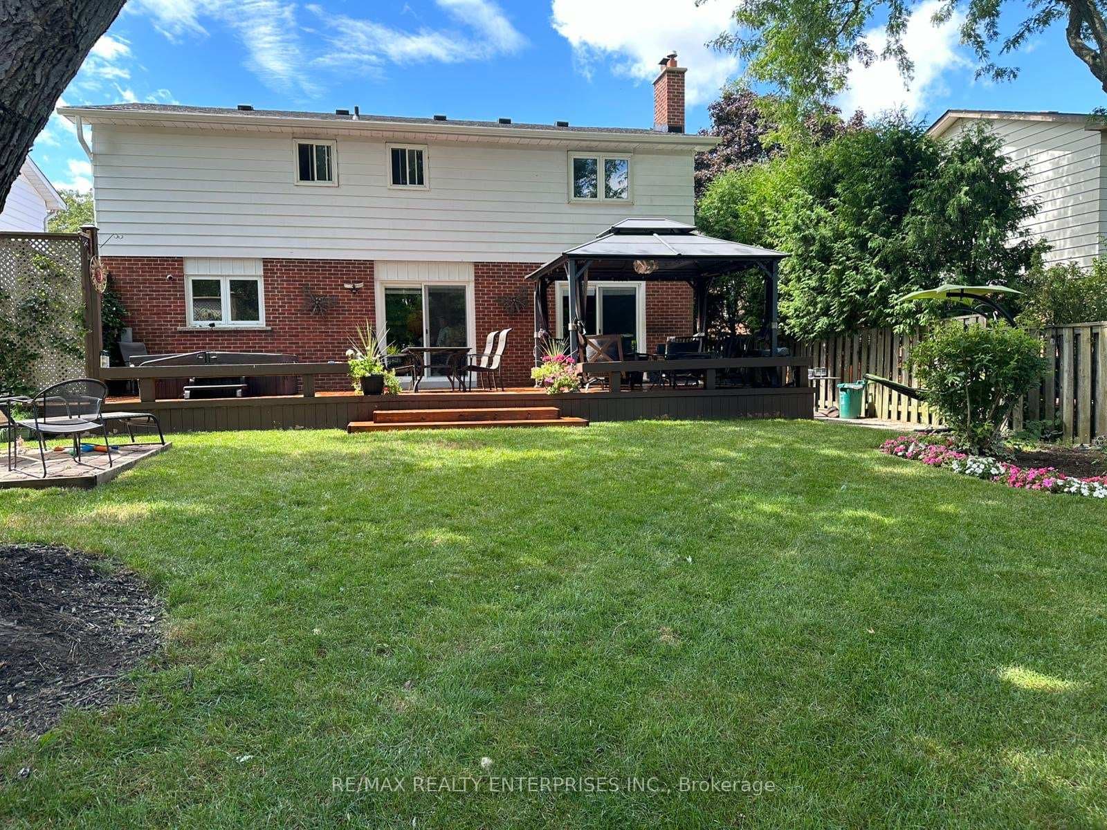 862 Kowal Drive photo 40