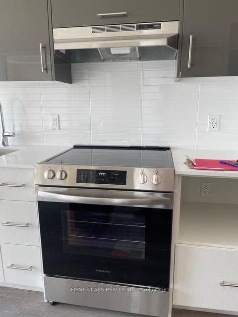 188 Fairview Mall Drive Unit 2707 photo 5