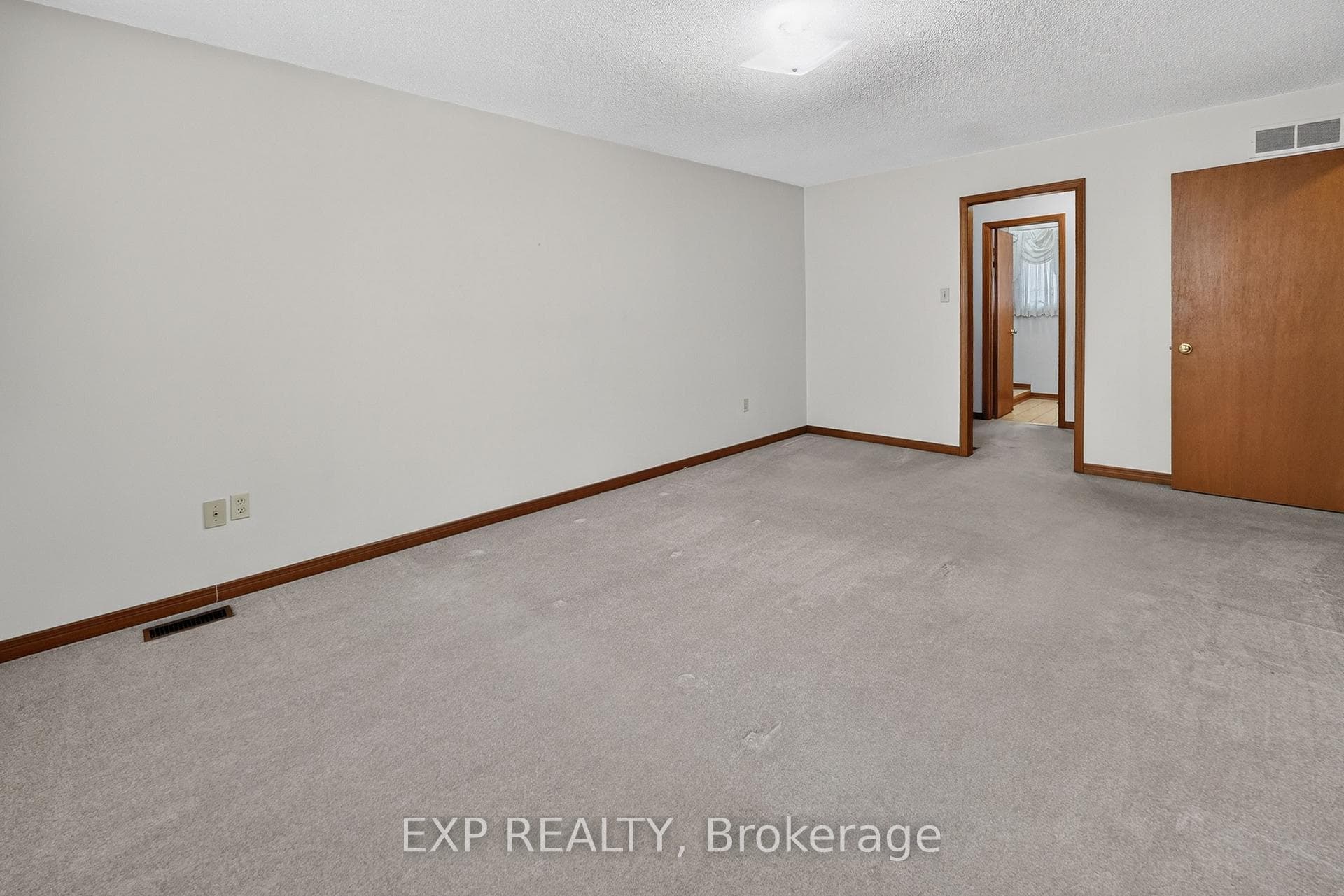38 Farmington Drive photo 19