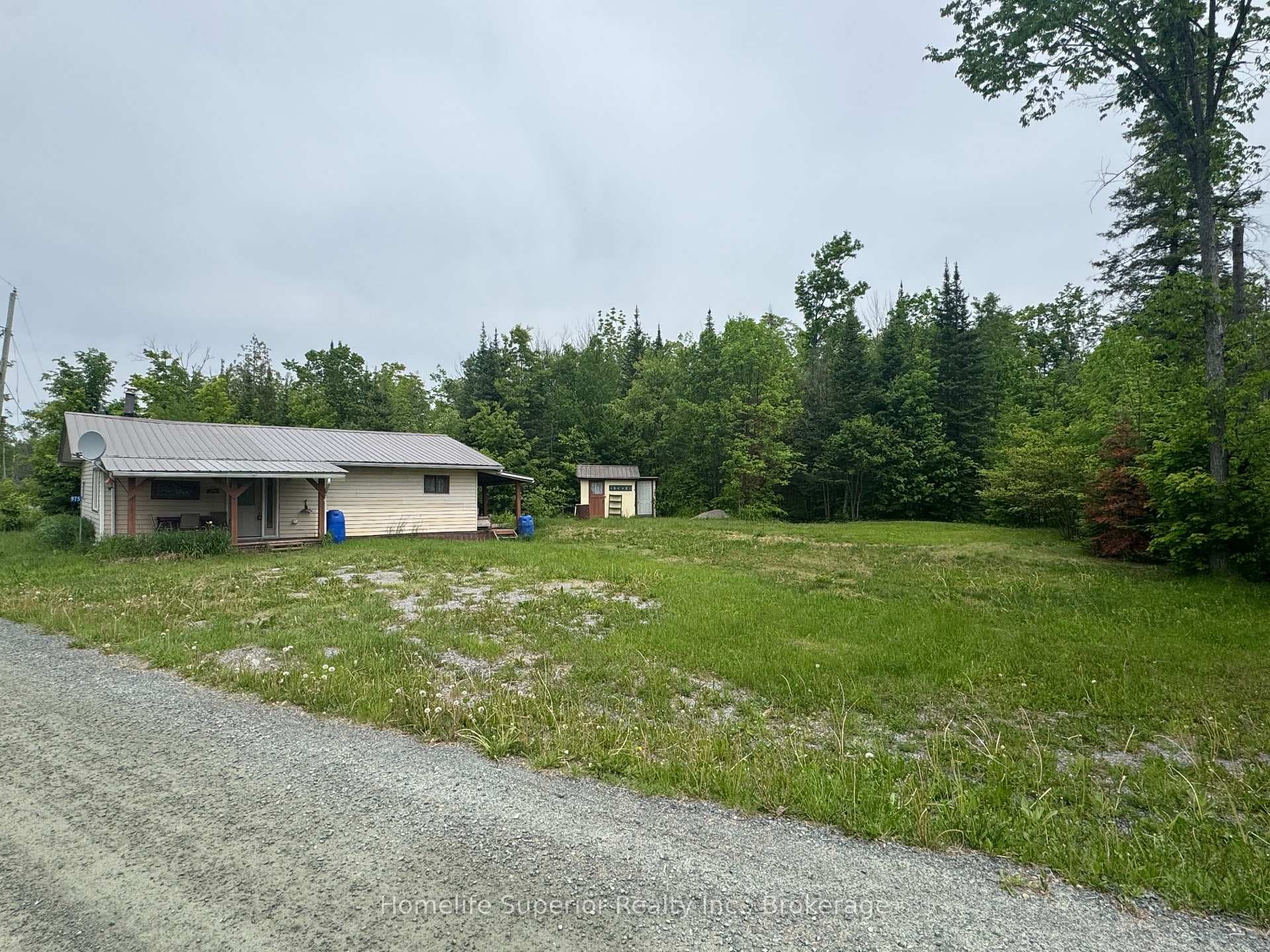 975 Cleveland Road photo 3