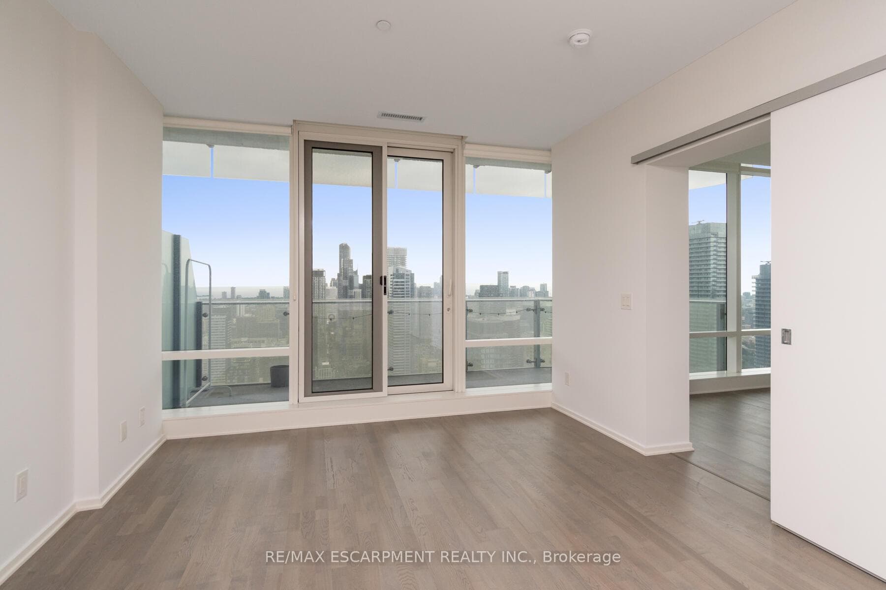 1 Bloor Street Unit 4106 photo 12