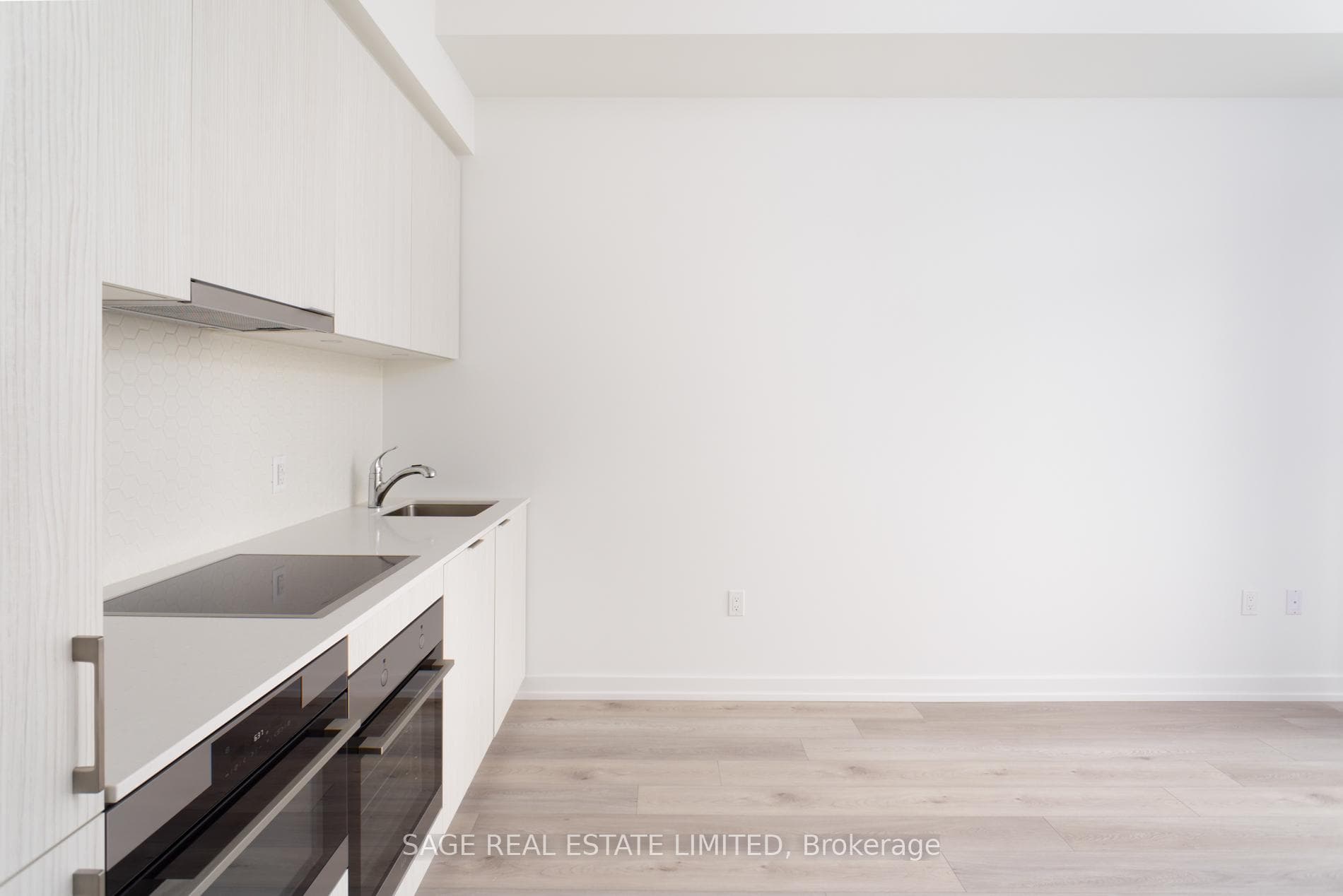 158 Front Street Unit 1012 photo 10