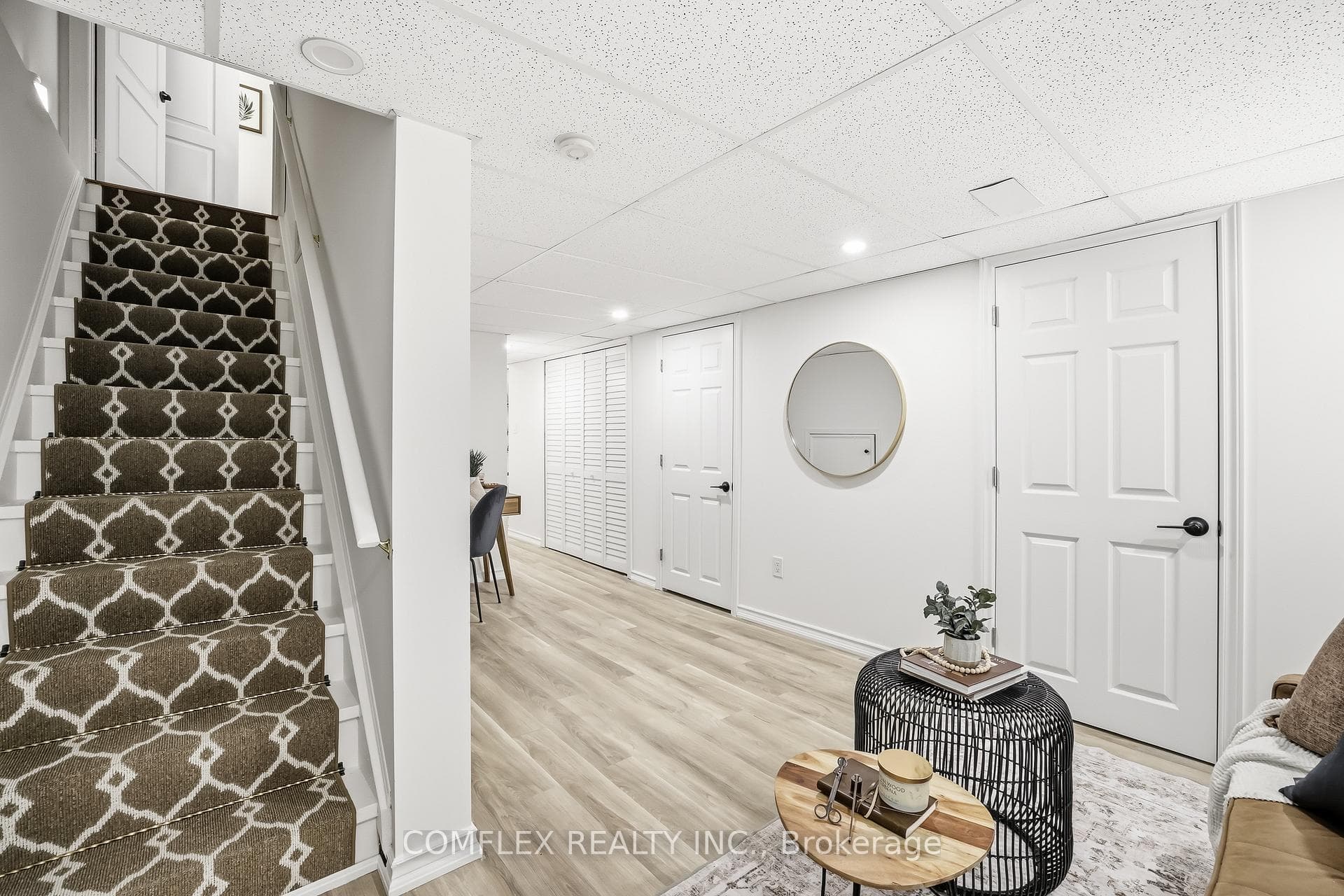2 Armitage Crescent photo 28