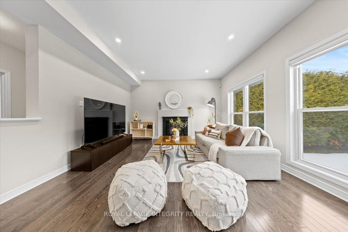 32 Eliza Crescent photo 13