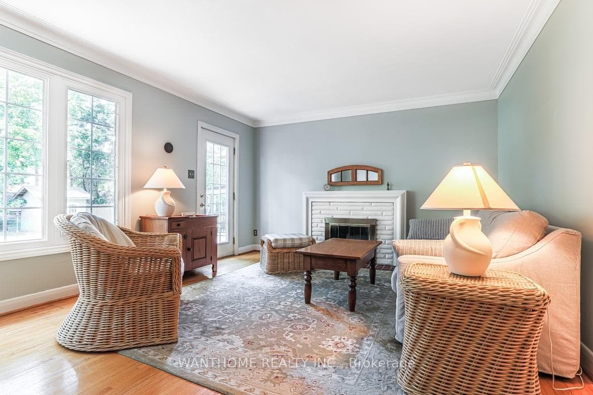 14 Windridge Drive photo 3