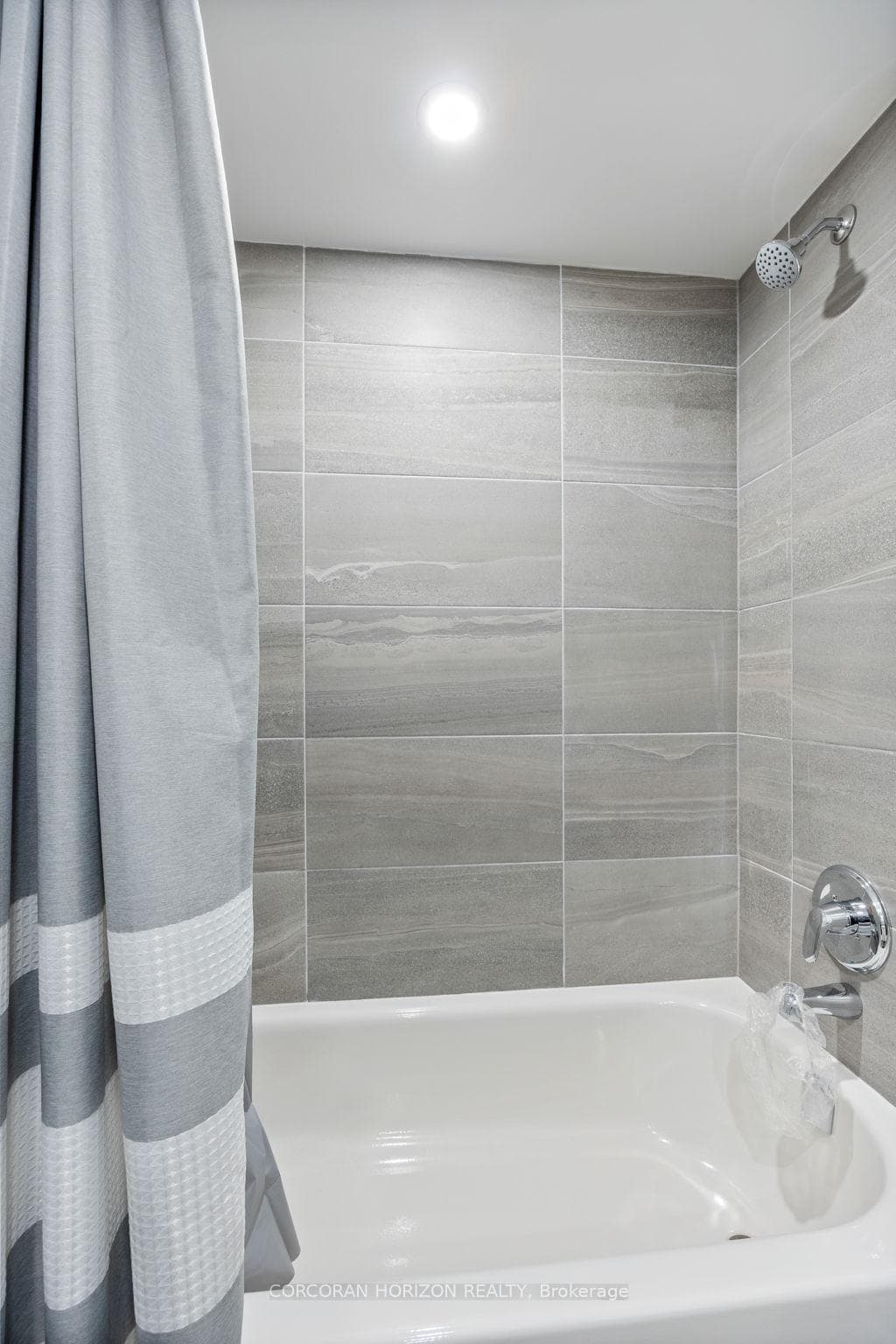 8 Marquette Avenue Unit 2 photo 16