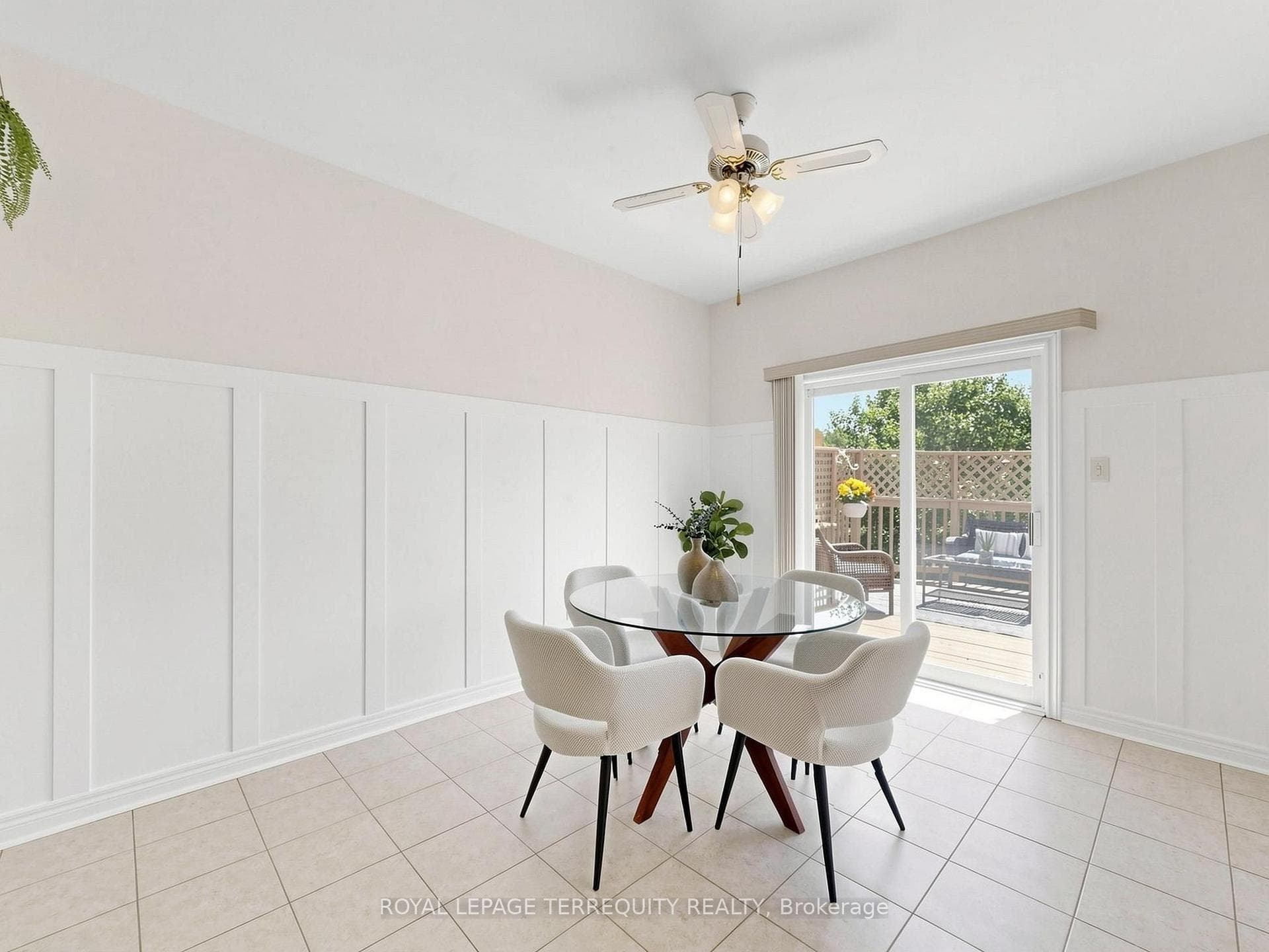 19 Johnson Crescent photo 17