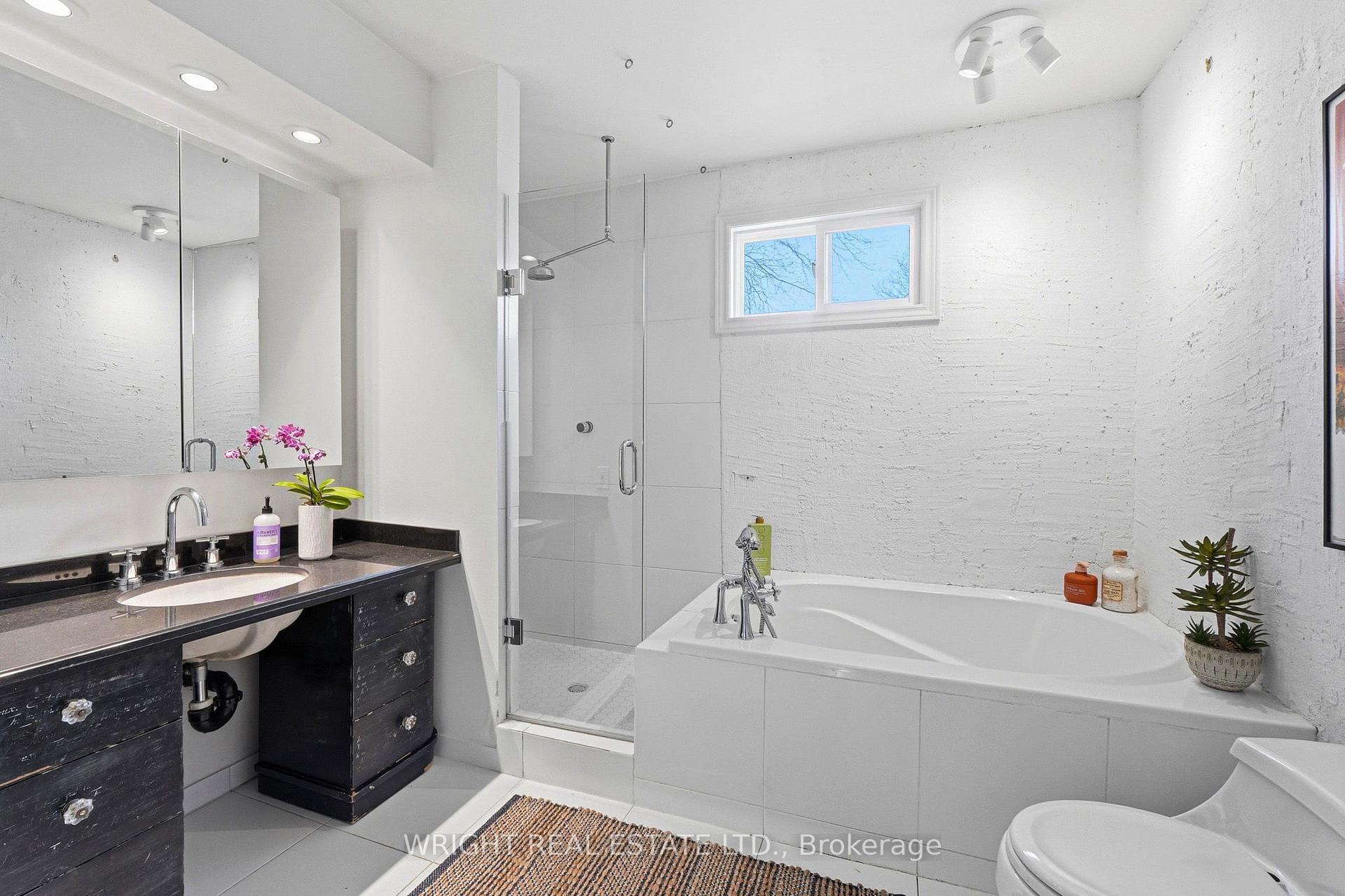 1050 Shawnmarr Road Unit 120 photo 35