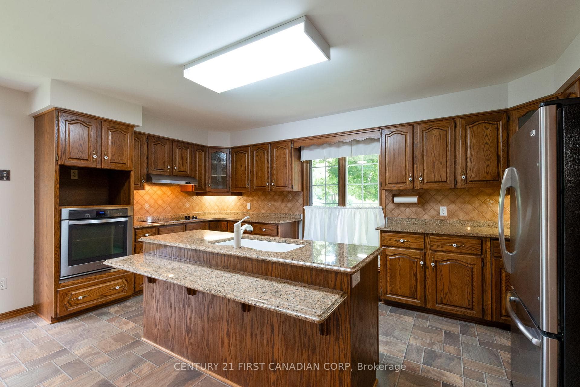 196 Hull Road photo 17