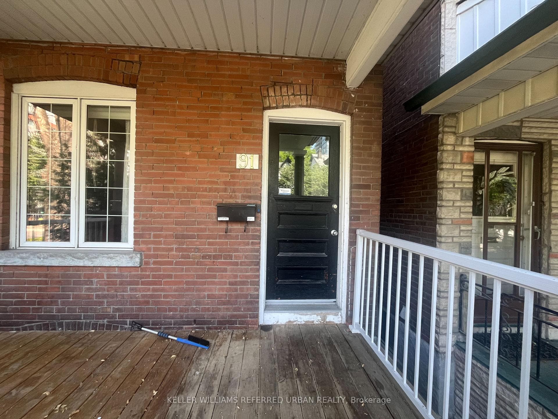 91 Dovercourt Road Unit Upper photo 2