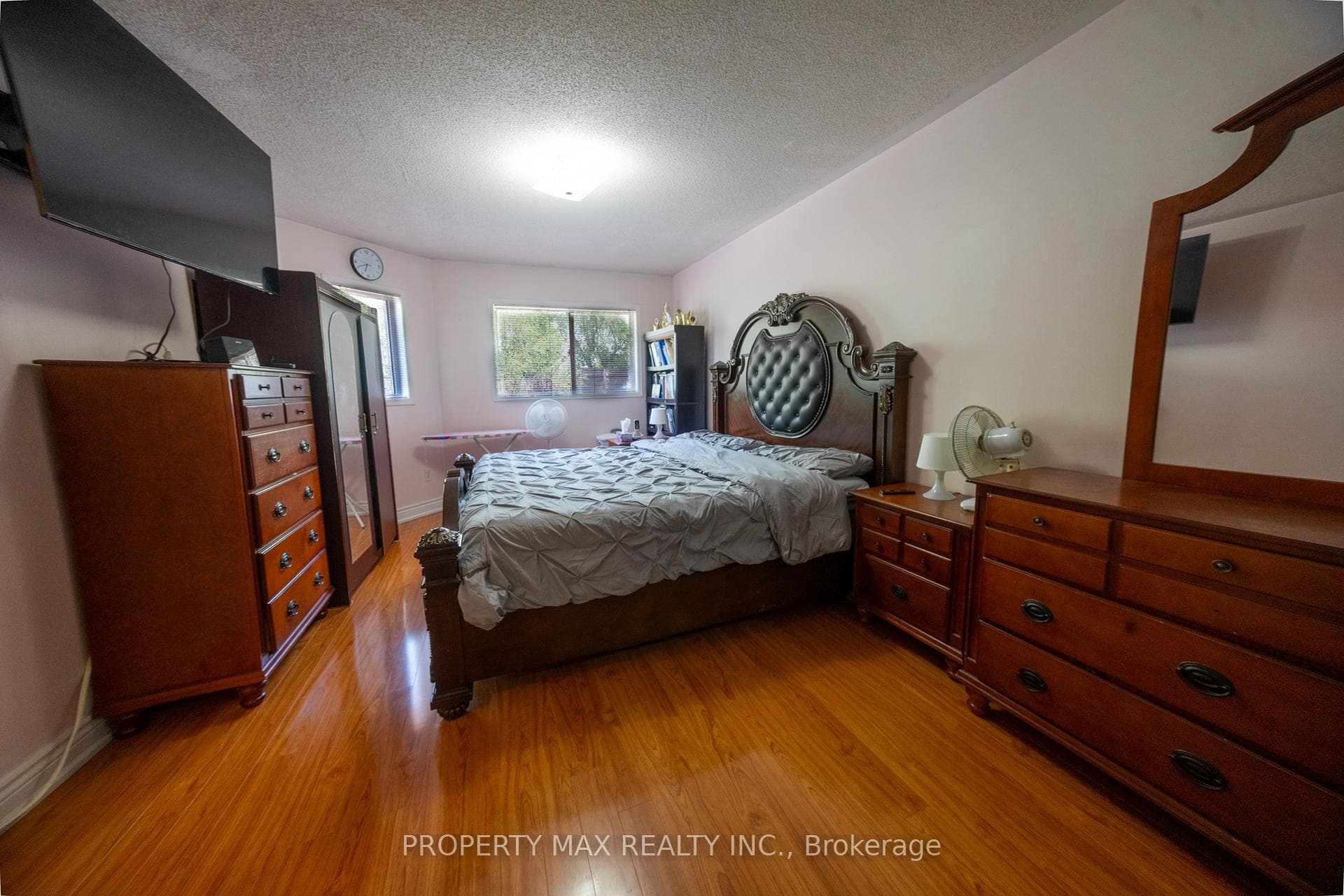 84 Bridlegrove Drive photo 18