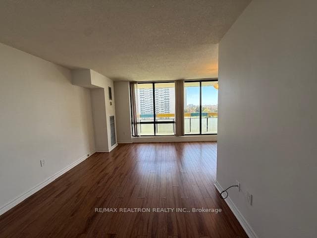 177 Linus Road Unit 1415 photo 8