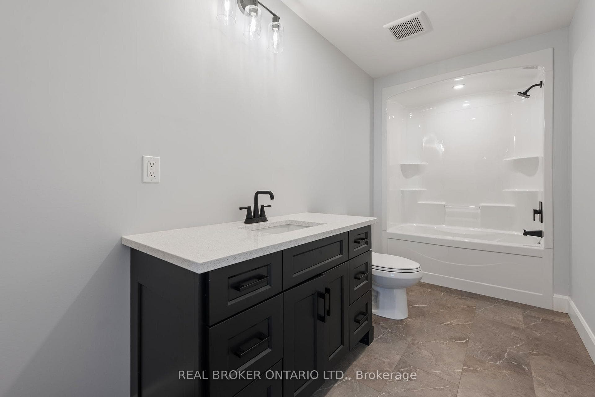 57009 Bruce Street photo 22