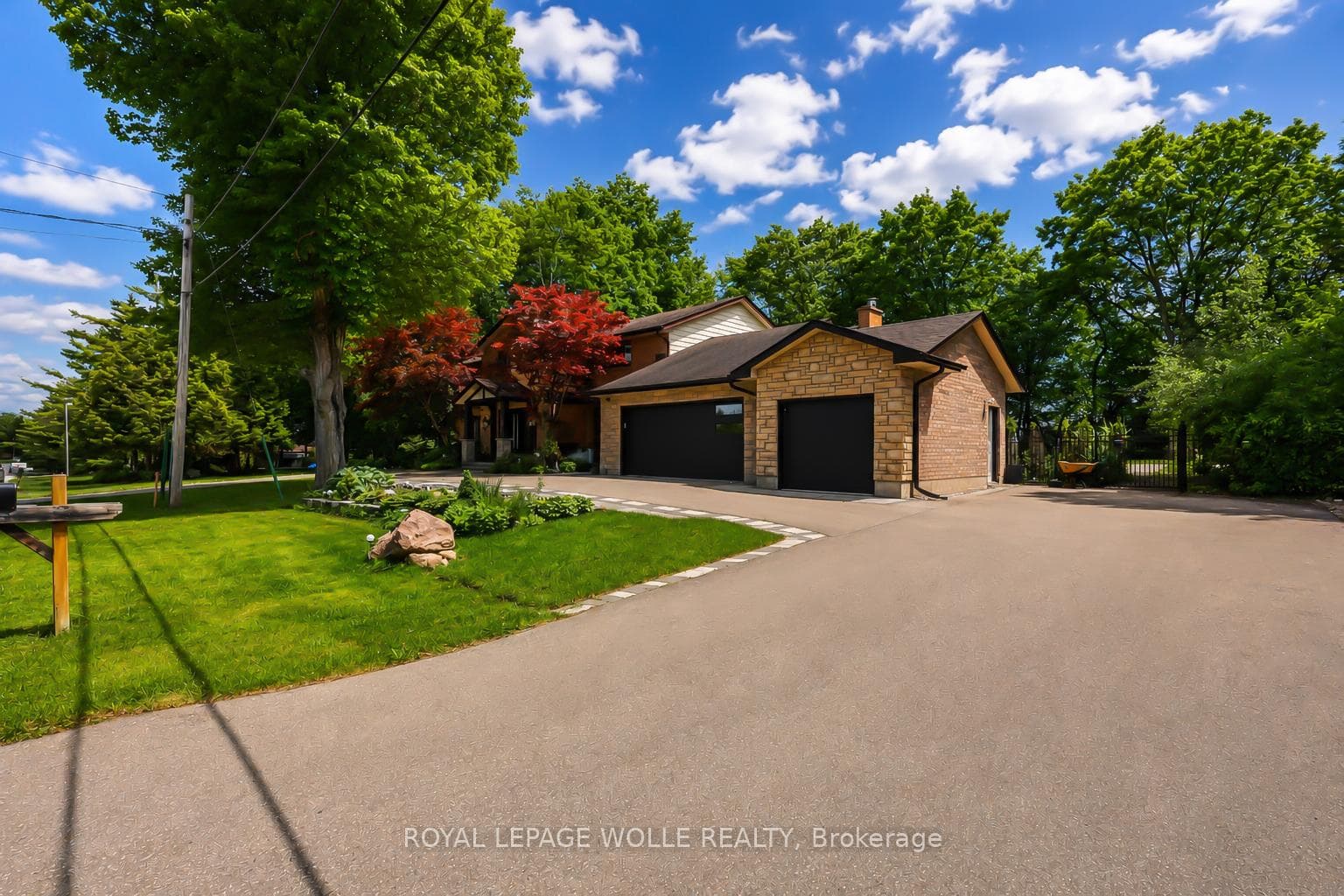 355 Edgehill Drive photo 1