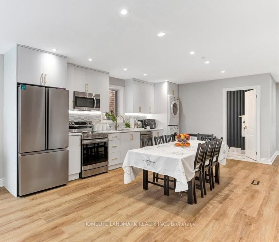 89 Chiswick Avenue Unit Upper photo 2