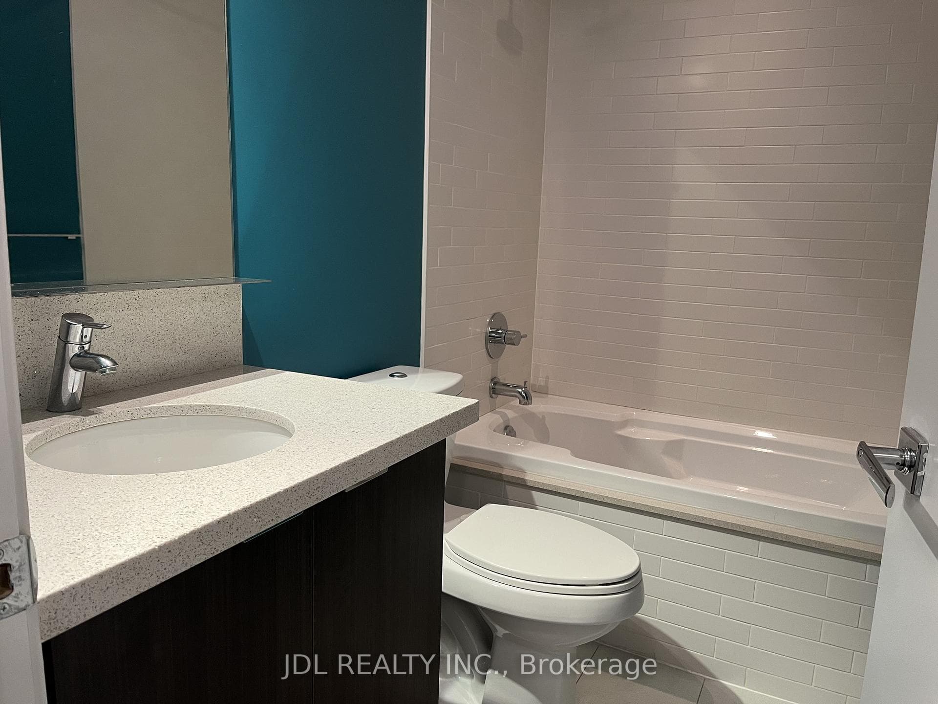 21 Widmer Street Unit 3901 photo 12
