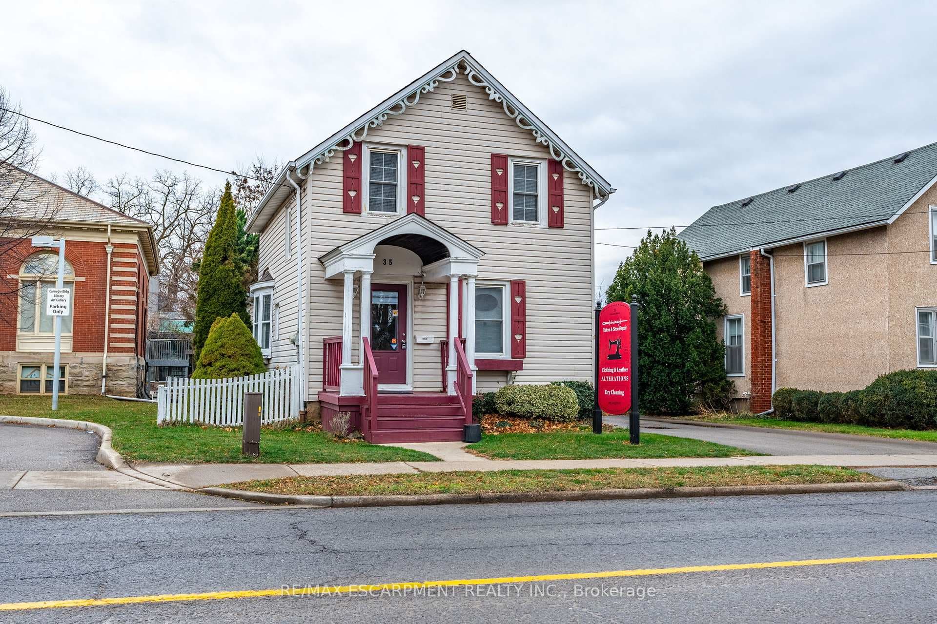 35 Ontario Street photo 4