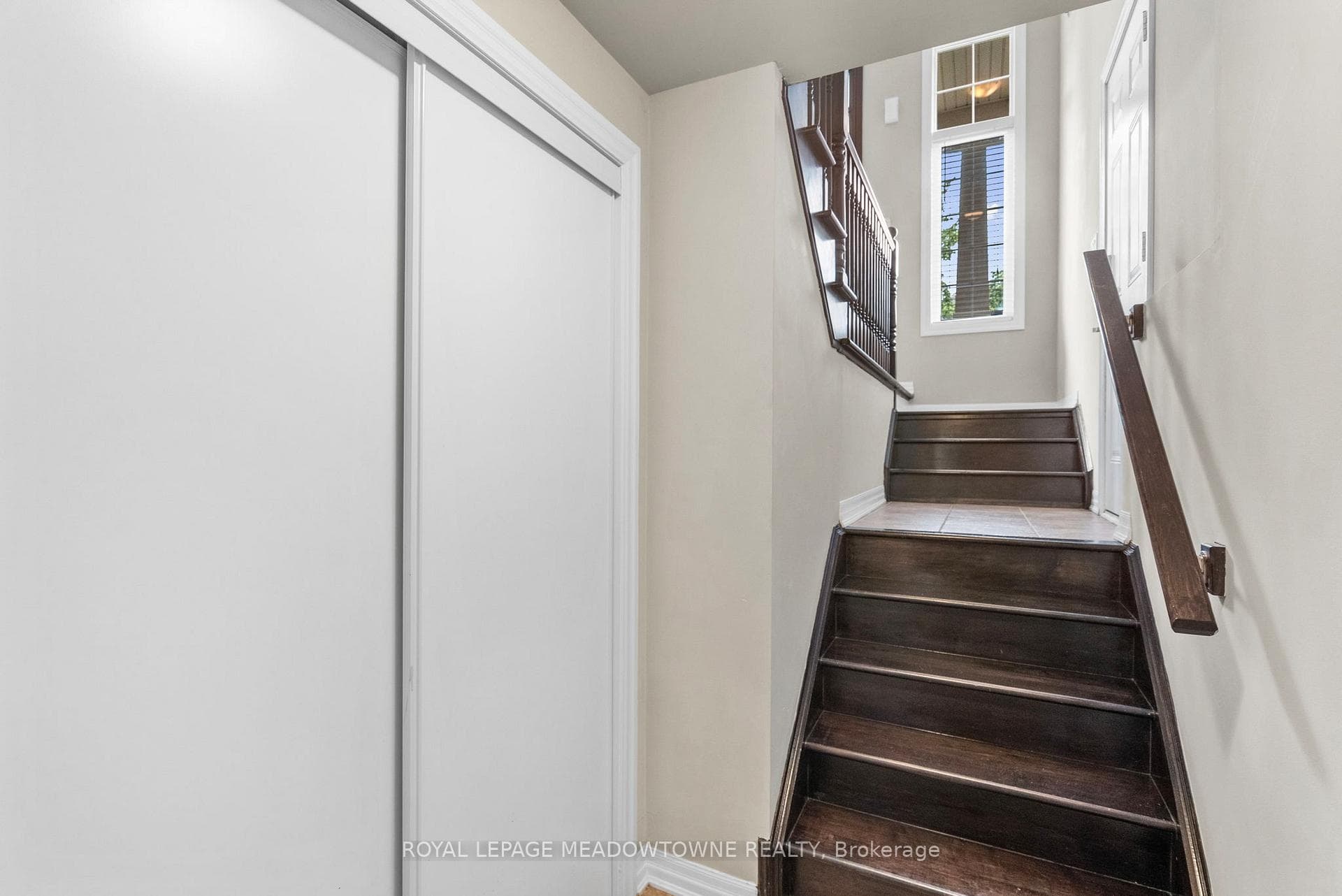 589 Bartleman Terrace photo 36