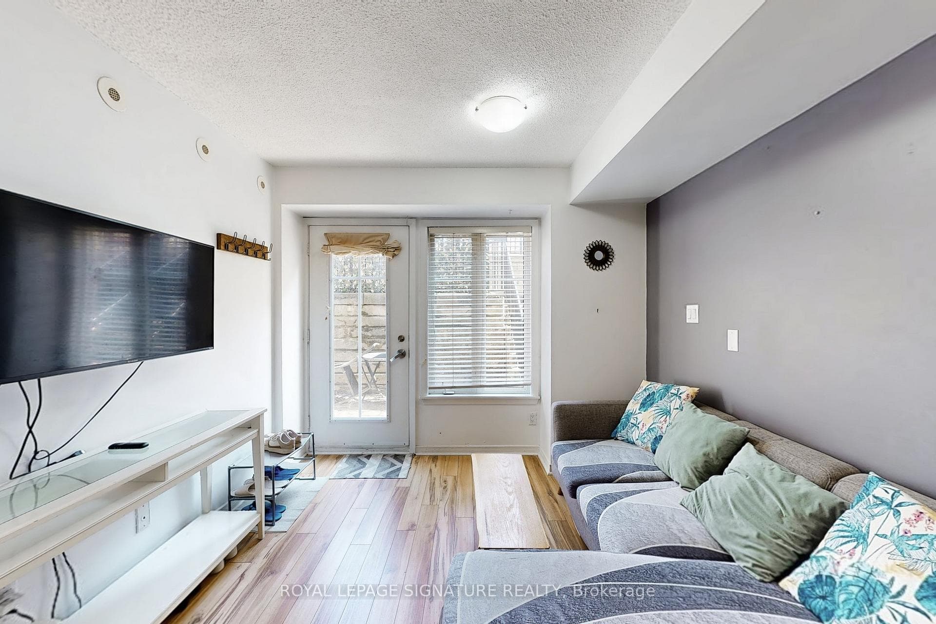 21 Pirandello Street Unit 1205 photo 4