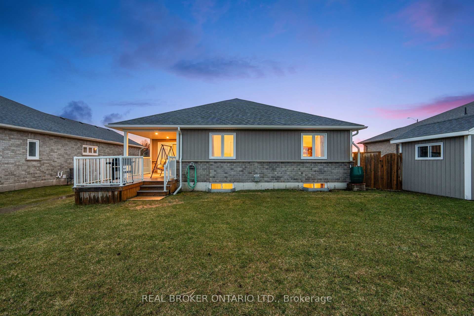 480 Grand Trunk Street photo 38