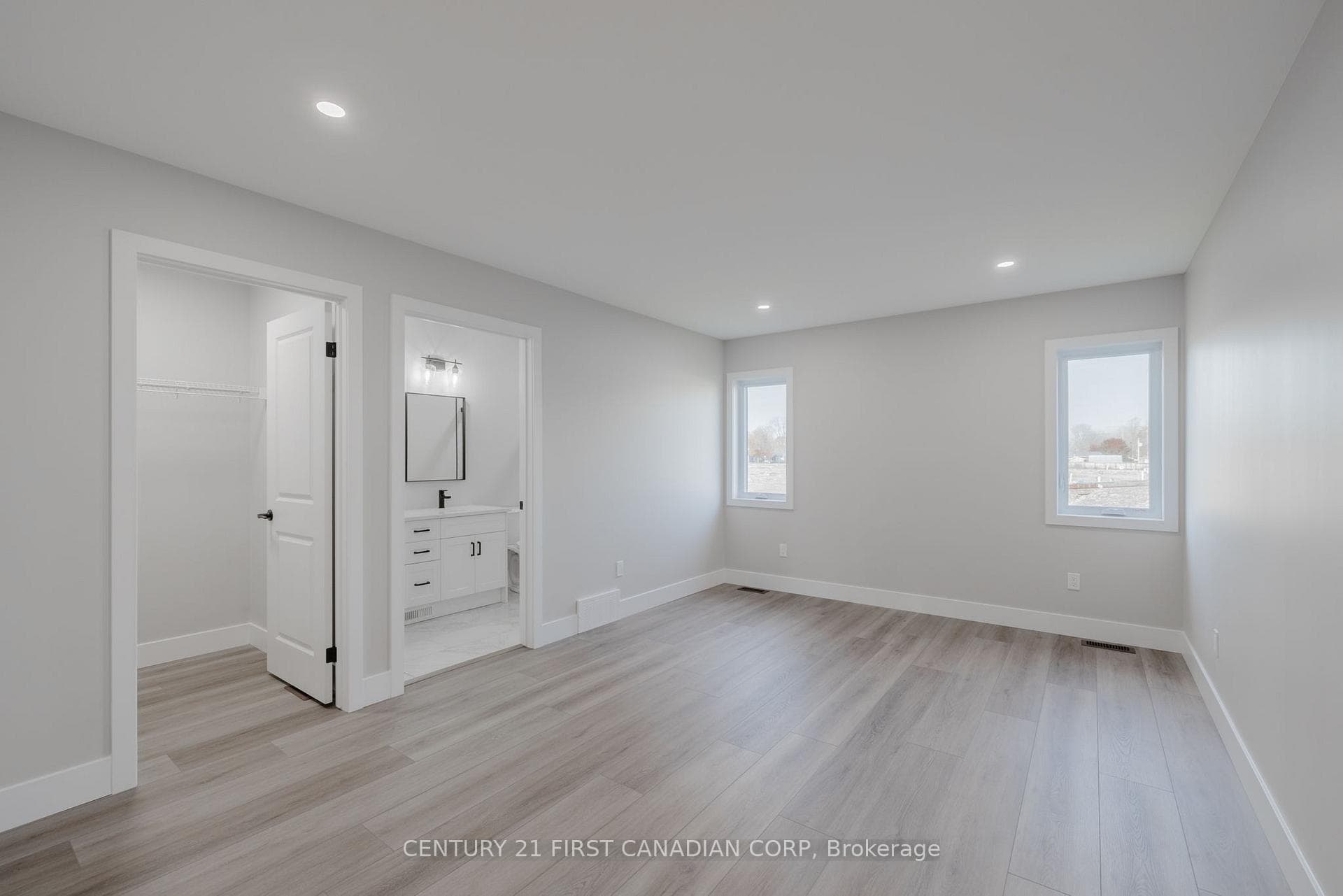 107 Victoria Avenue photo 16