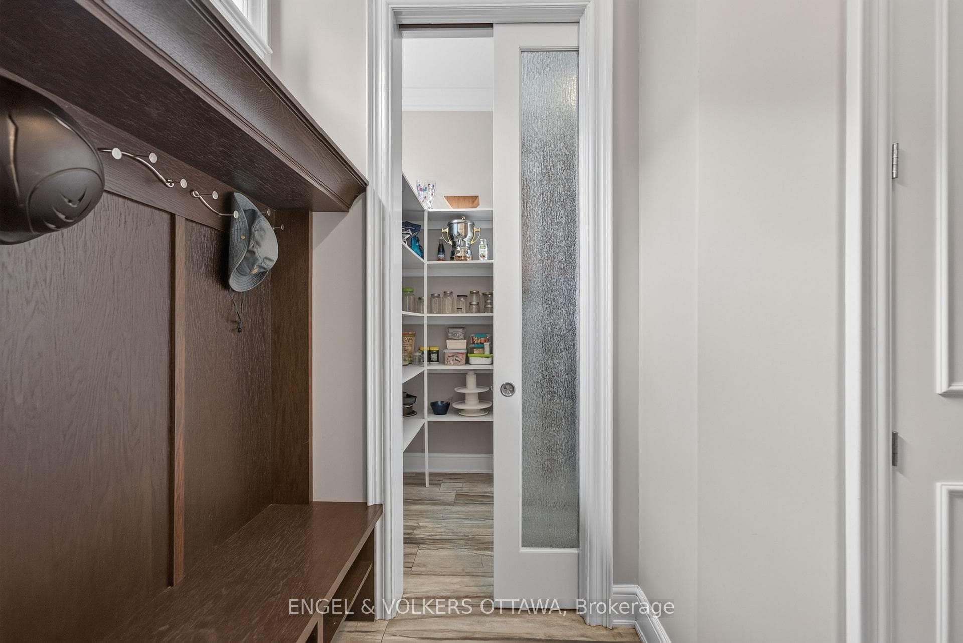 64 Helena Street photo 22