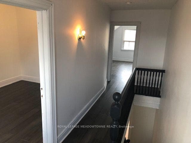 1211 College Street Unit Upper photo 25