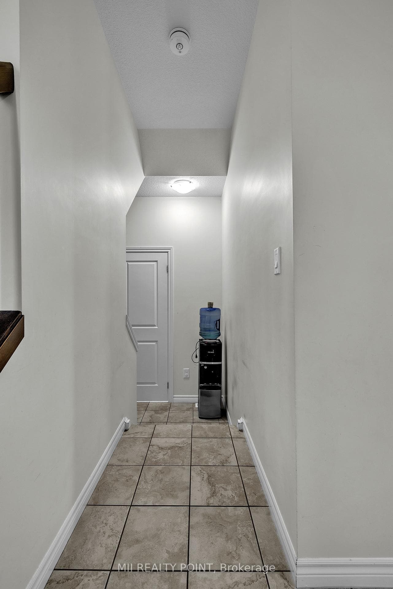 145 Links Crescent photo 12