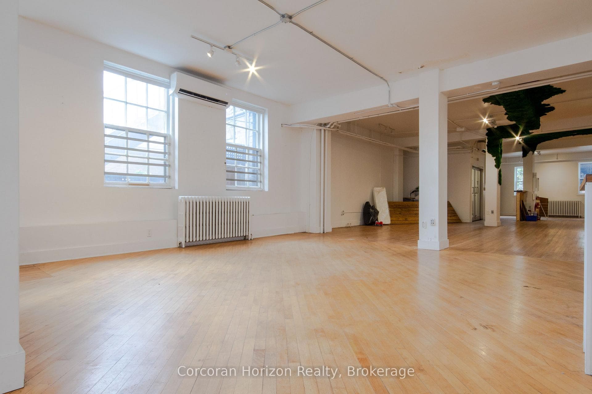 323 King Street photo 16