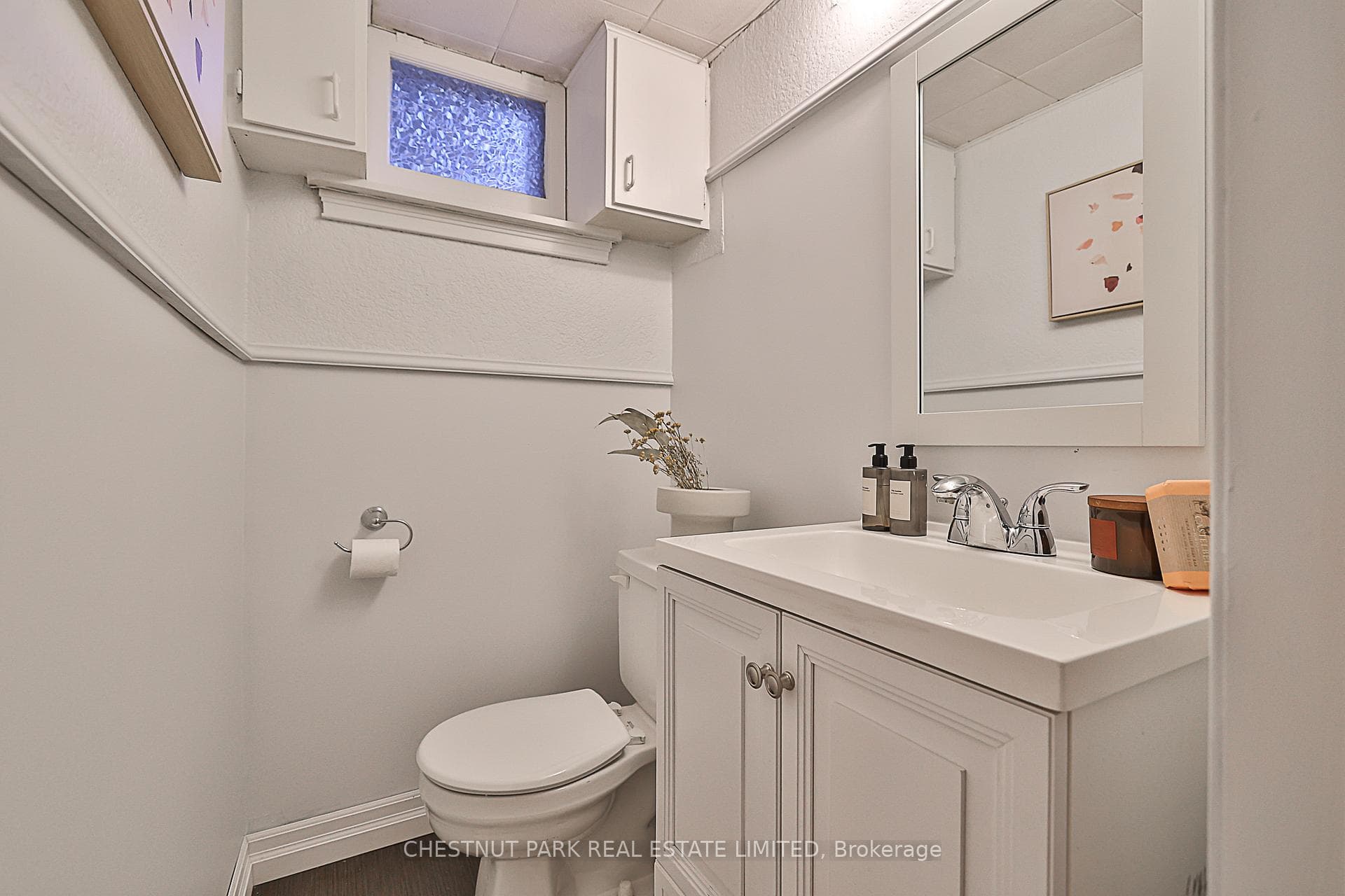 49 Glenvale Boulevard photo 34