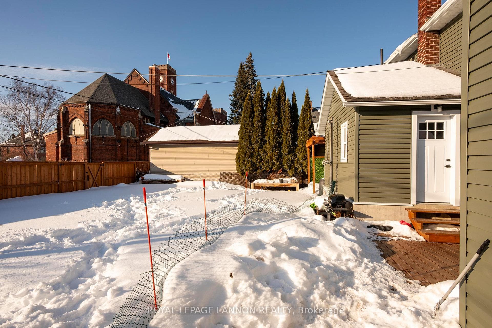 415 Archibald Street photo 44