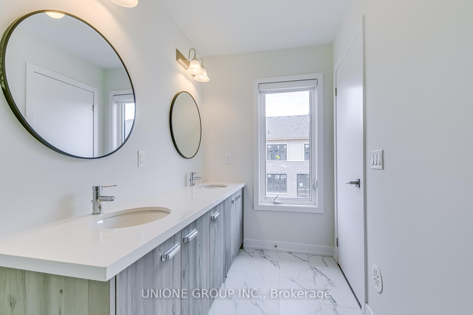 1344 William Halton Parkway photo 23
