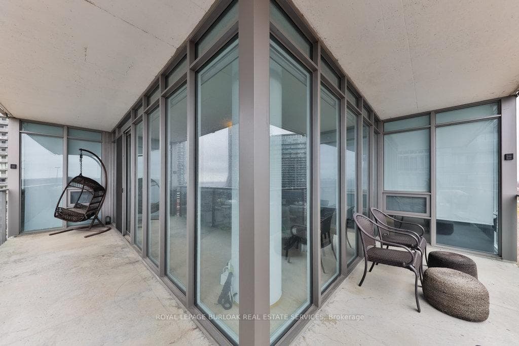 88 Park Lawn Road Unit 1511 photo 36