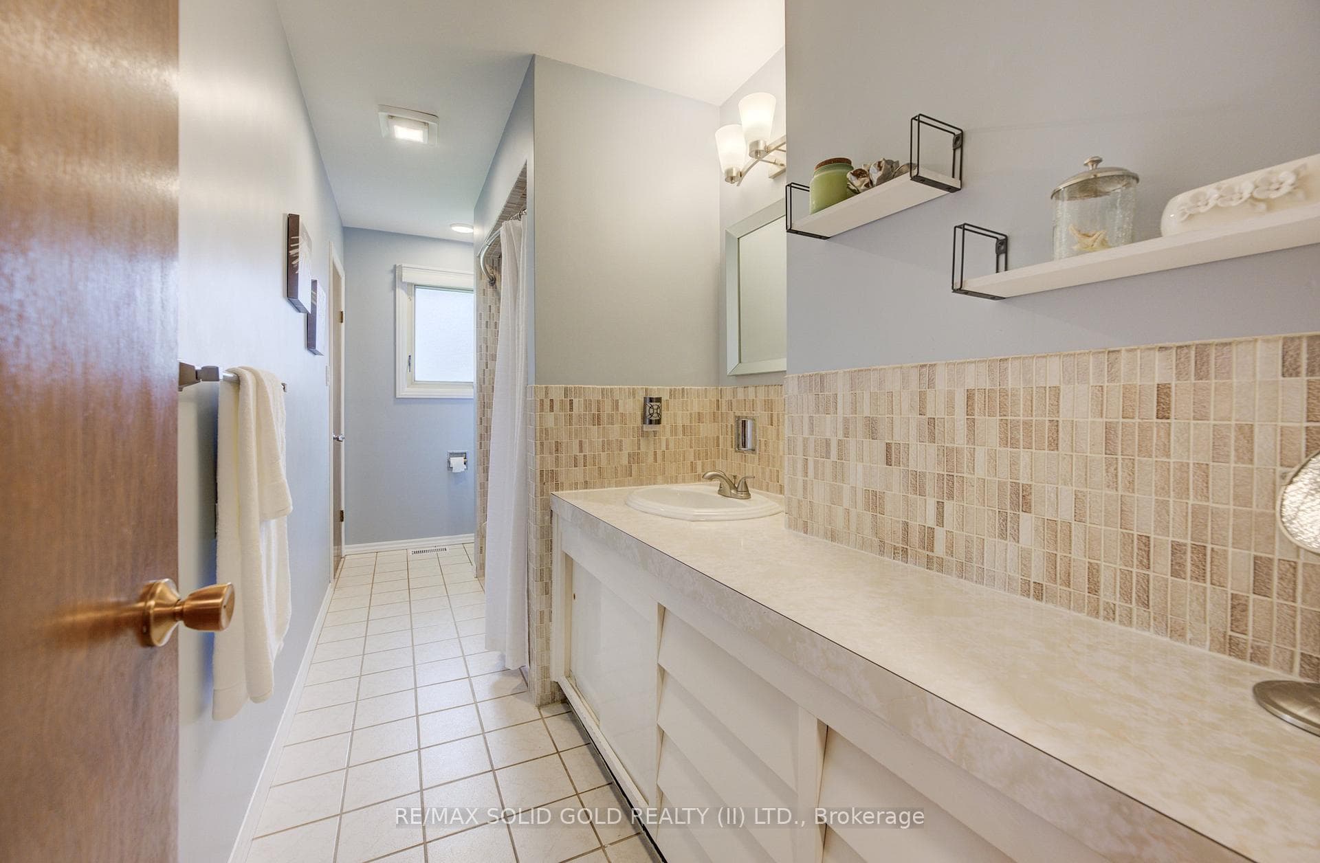 73 Tupper Crescent photo 25