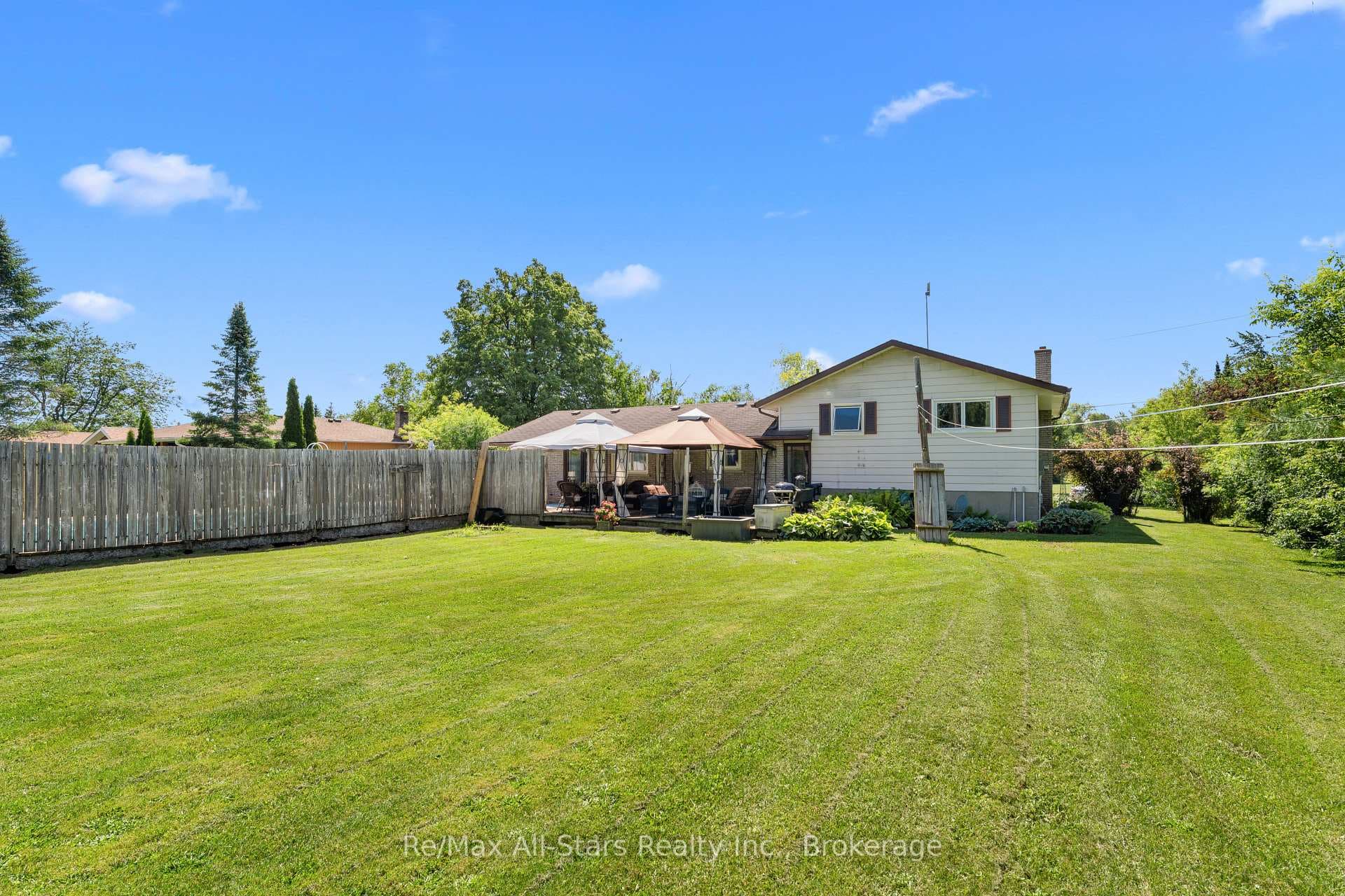 19 Janet Drive photo 31