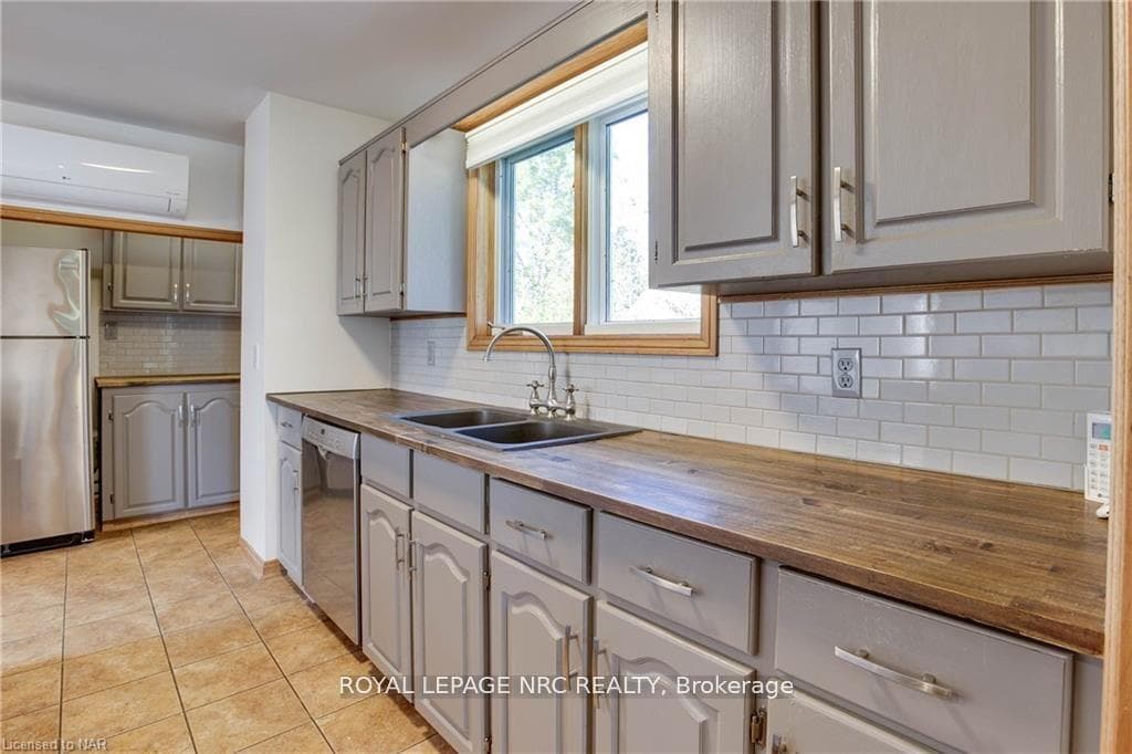 327 SOUTH MILL Street photo 11