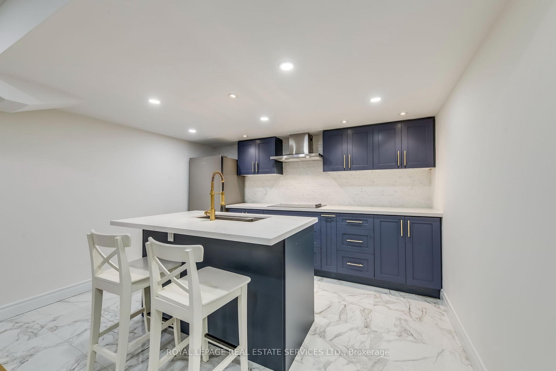 1452 Rimon Street photo 31