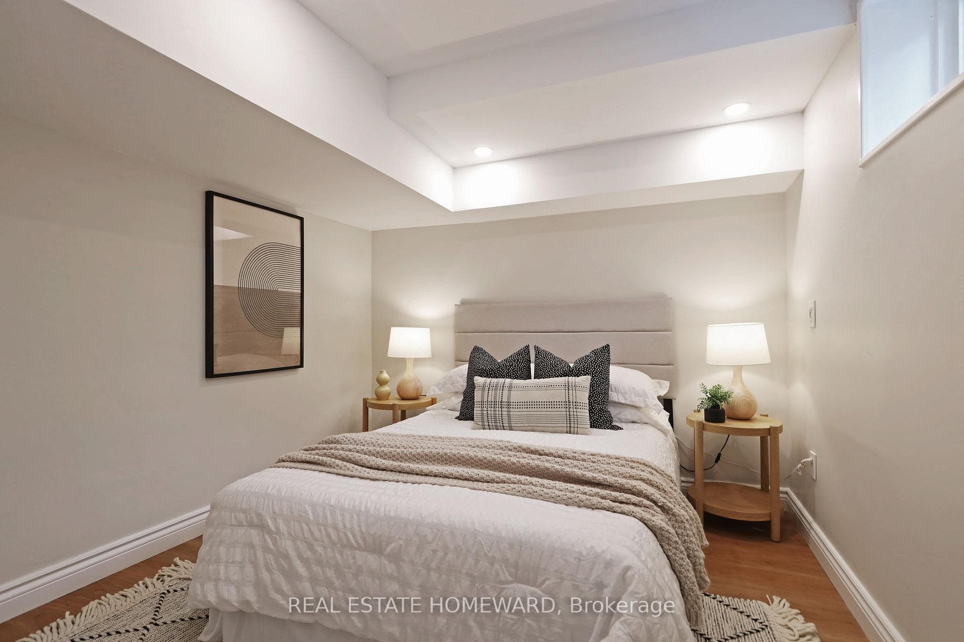 57 Fallingbrook Road photo 29