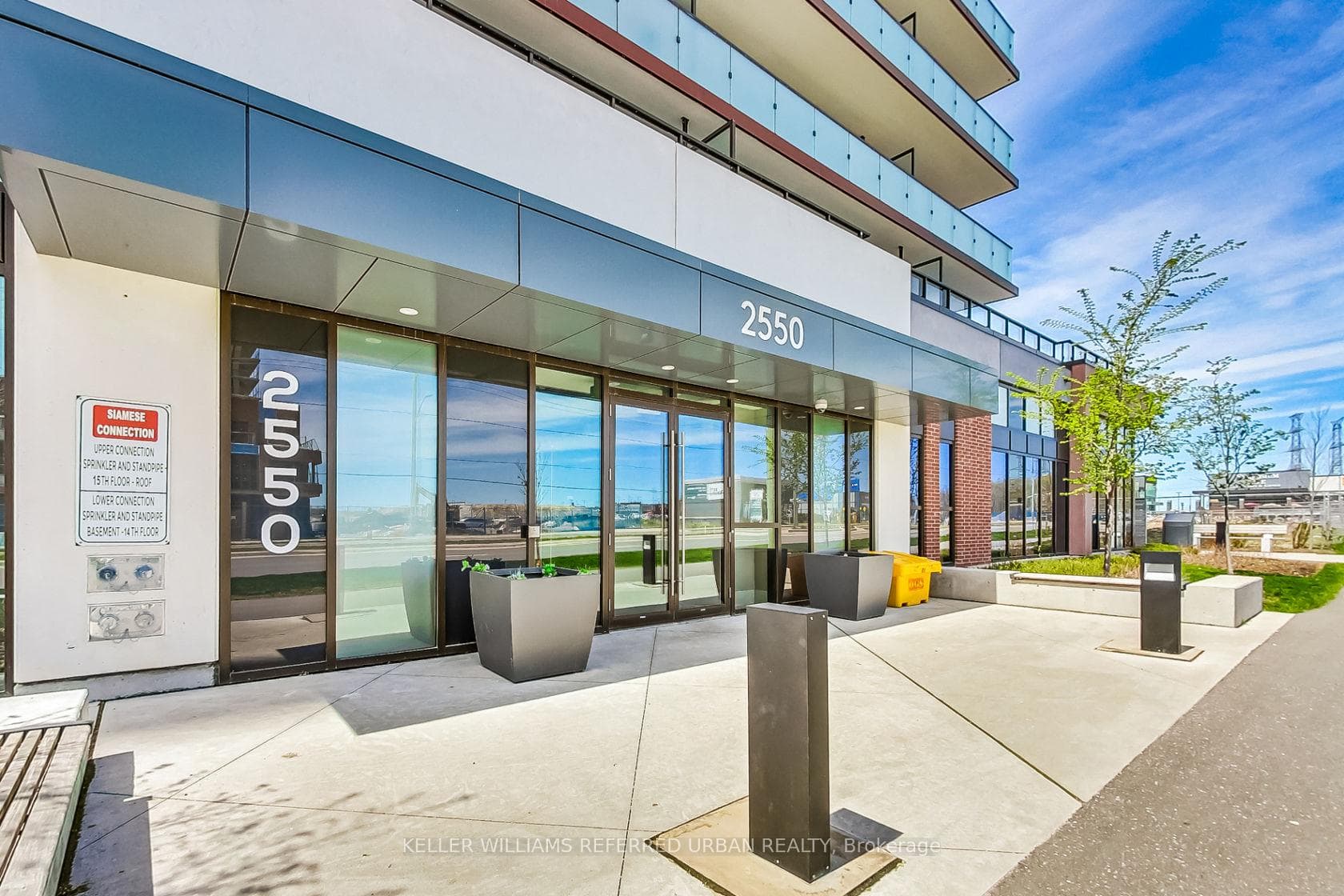 2550 Simcoe Street Unit 410 photo 20