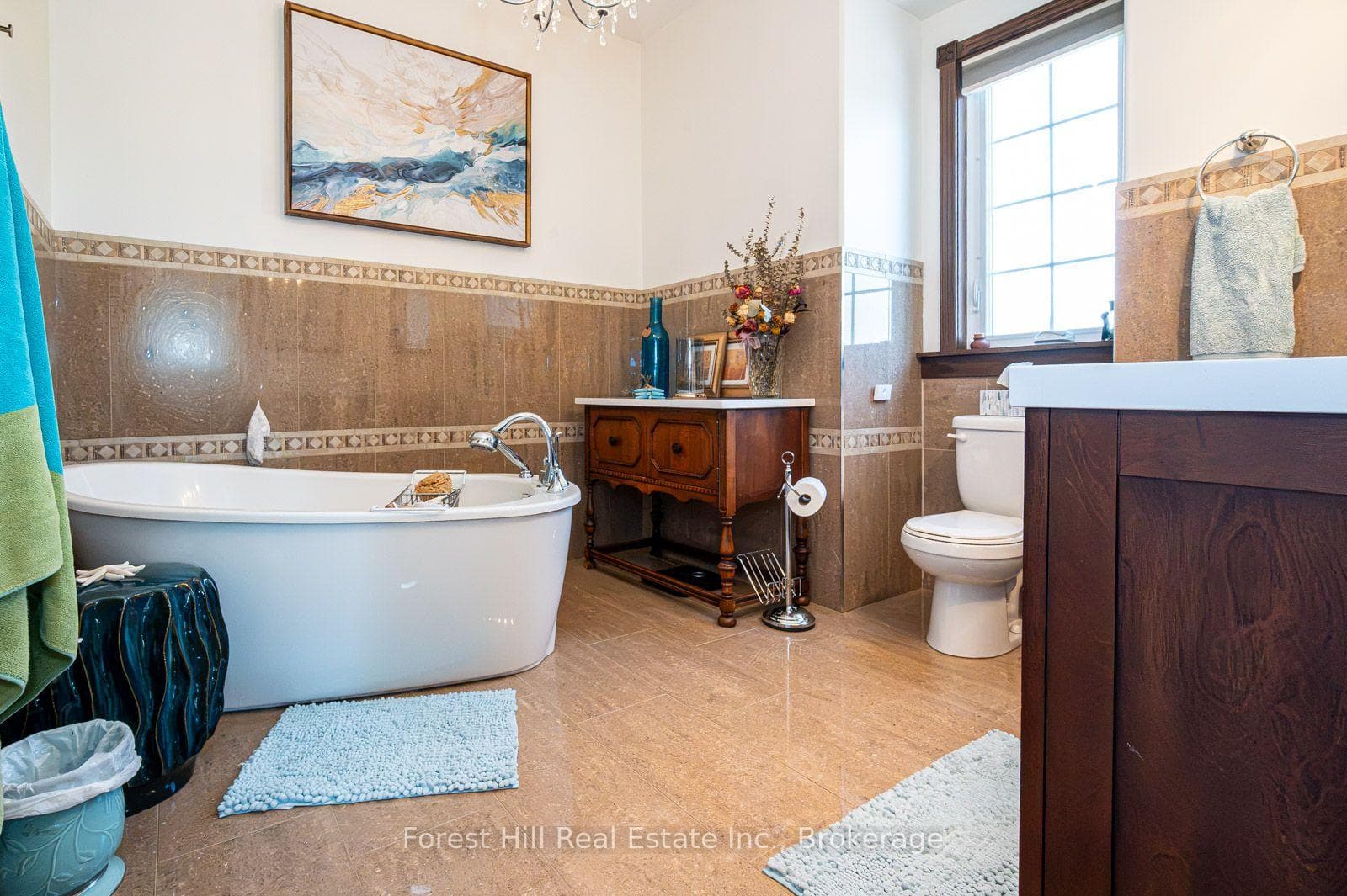 ensuite master bedroom