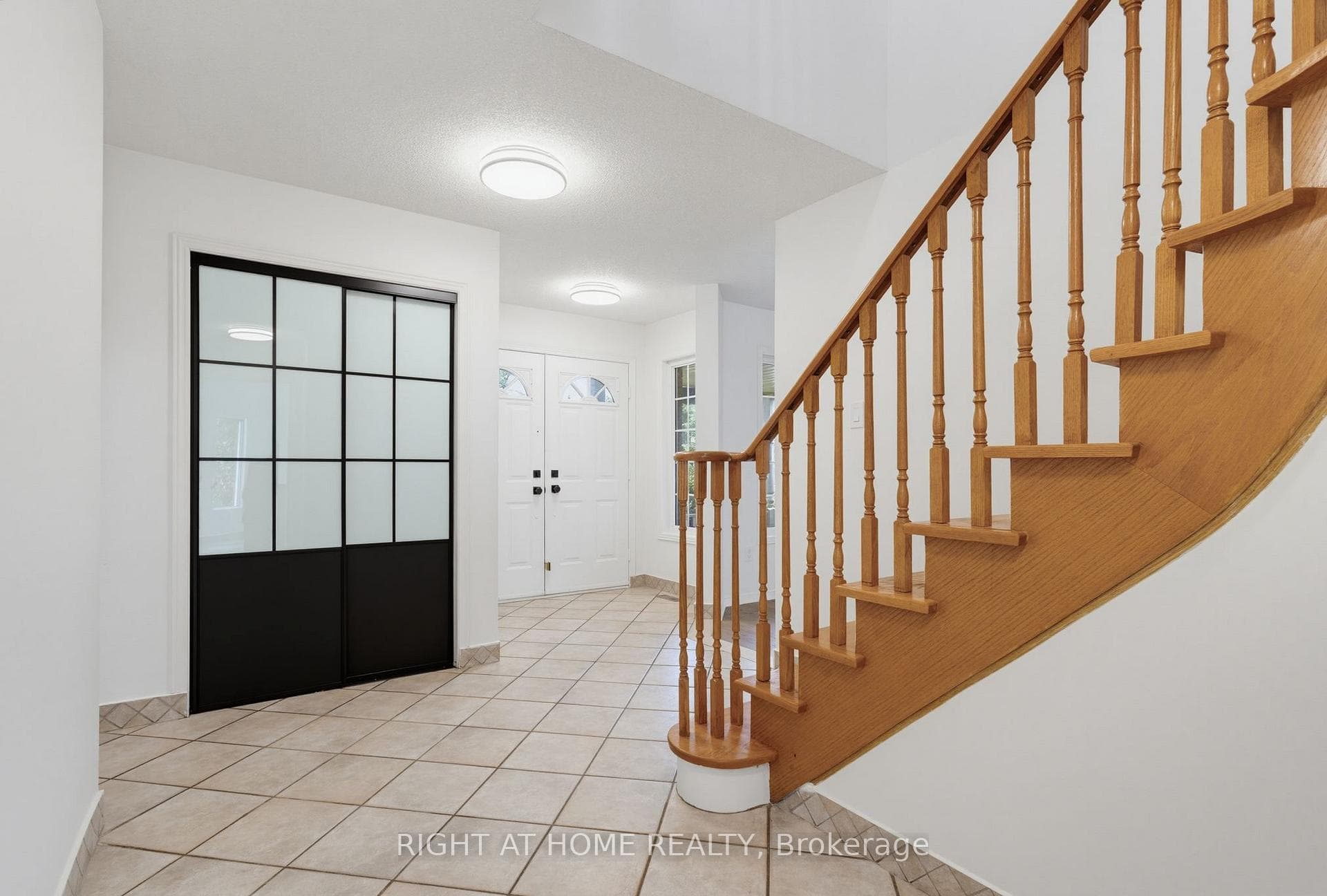 1087 Augustus Drive photo 14