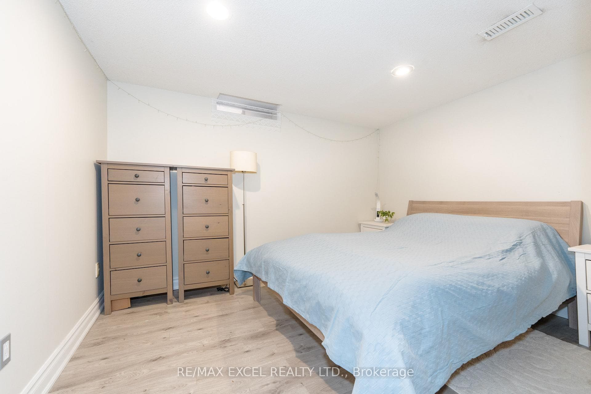 72 Croteau Crescent photo 34