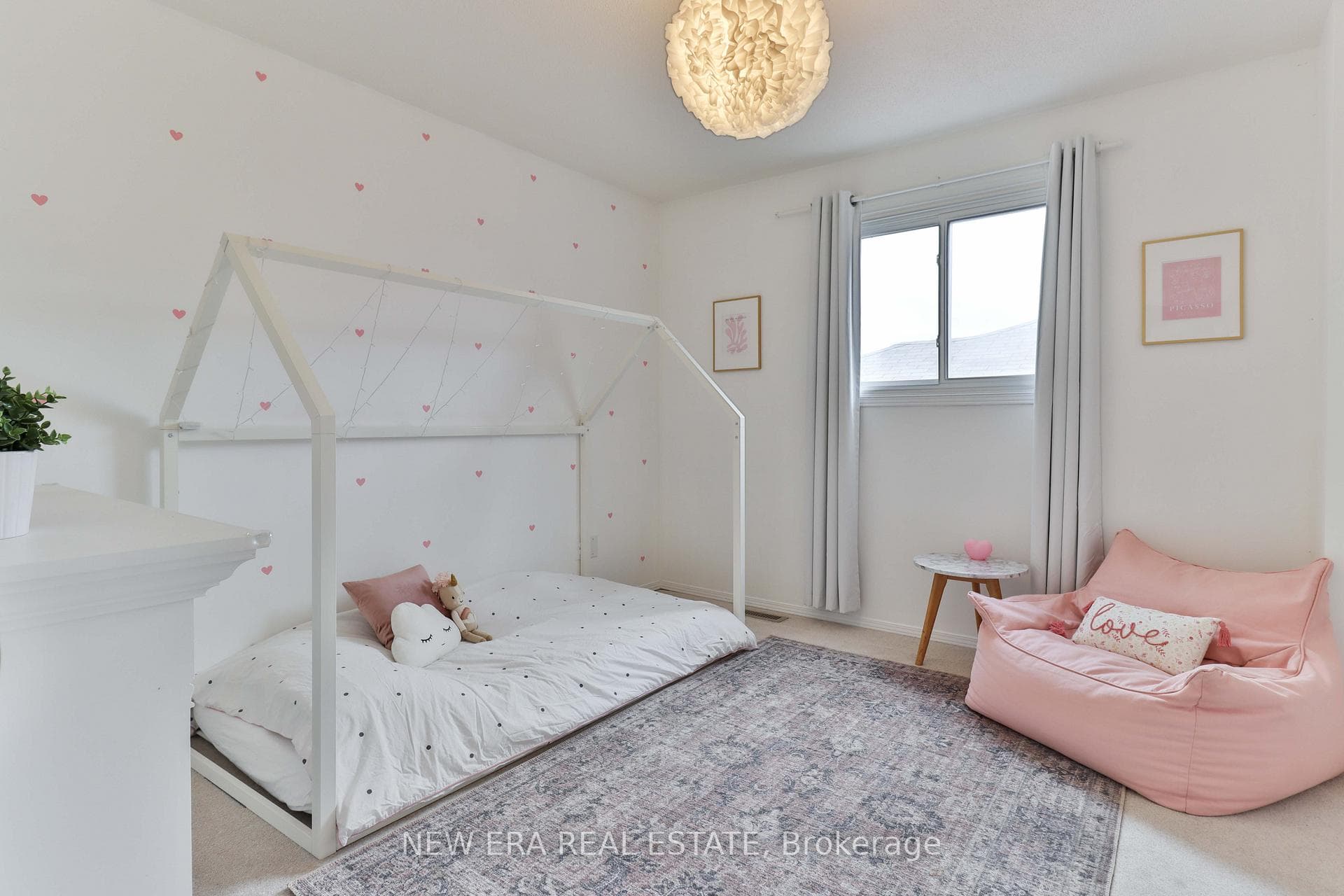 549 Deerhurst Drive photo 22
