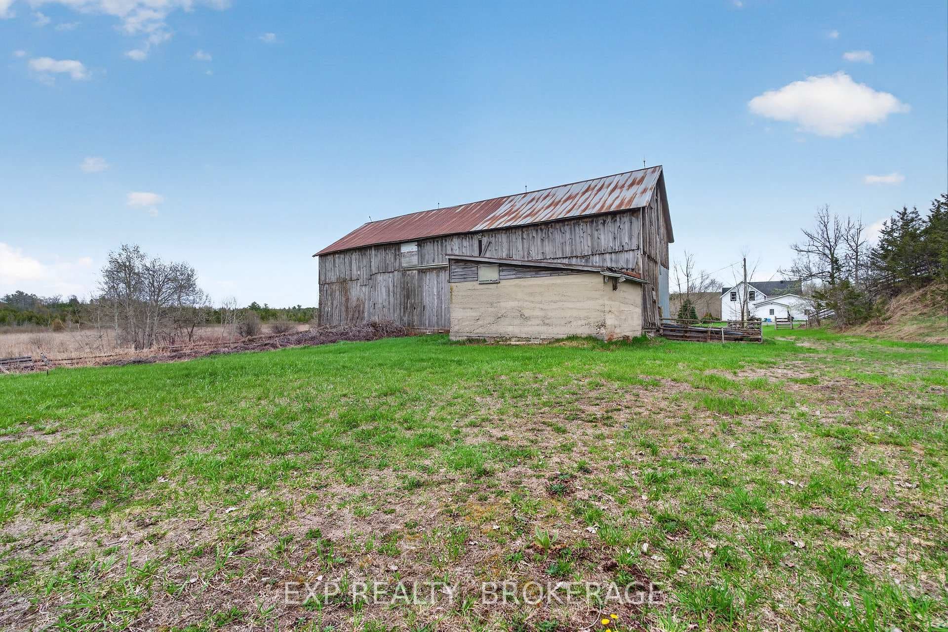 488 BOUNDARY Road photo 38